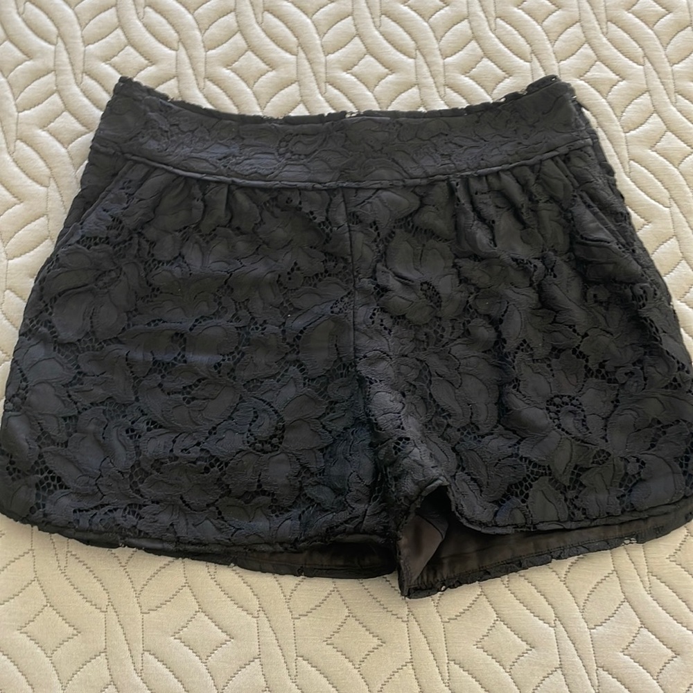 Diane Von furstenberg lace short